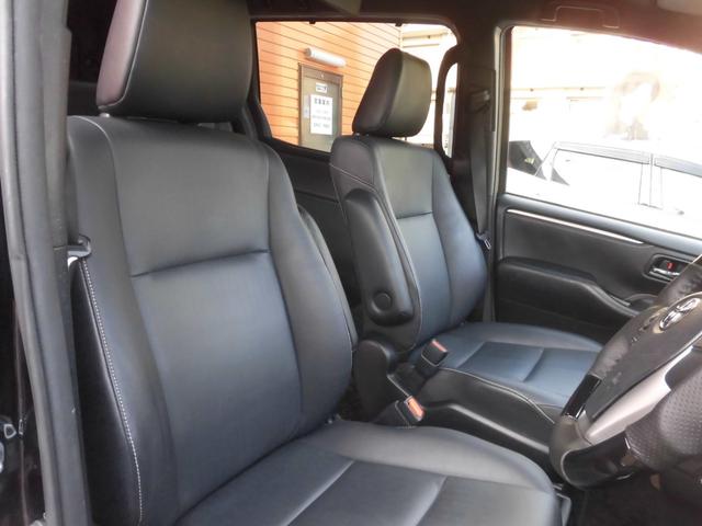 エスクァイア ハイブリッドＧｉ　ブラックテーラード　純正ナビ　フルセグ　Ｂｌｕｅｔｏｏｔｈ　バックカメラ　シートヒーター　フリップダウンモニター　トヨタセーフティセンス　ＥＴＣ　両側パワースライドドア　スペアキー　ＬＥＤヘッドライト　フォグ　点検記録簿（42枚目）