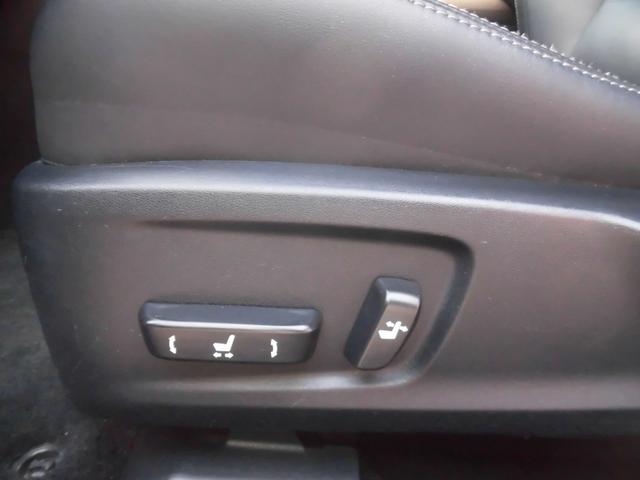 ＩＳ ＩＳ３００ｈ　バージョンＬ　ワンオーナー　純正ナビ　フルセグ　Ｂｌｕｅｔｏｏｔｈ　バックカメラ　パワーシート　シートヒーター　シートエアコン　ＬＥＤヘッドライト　カードキー　レザーシート　ＥＴＣ　前後ドライブレコーダー（38枚目）