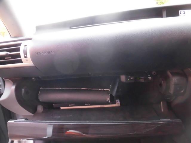 ＩＳ ＩＳ３００ｈ　バージョンＬ　ワンオーナー　純正ナビ　フルセグ　Ｂｌｕｅｔｏｏｔｈ　バックカメラ　パワーシート　シートヒーター　シートエアコン　ＬＥＤヘッドライト　カードキー　レザーシート　ＥＴＣ　前後ドライブレコーダー（64枚目）