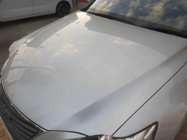 ＩＳ ＩＳ３００ｈ　バージョンＬ　ワンオーナー　純正ナビ　フルセグ　Ｂｌｕｅｔｏｏｔｈ　バックカメラ　パワーシート　シートヒーター　シートエアコン　ＬＥＤヘッドライト　カードキー　レザーシート　ＥＴＣ　前後ドライブレコーダー（70枚目）