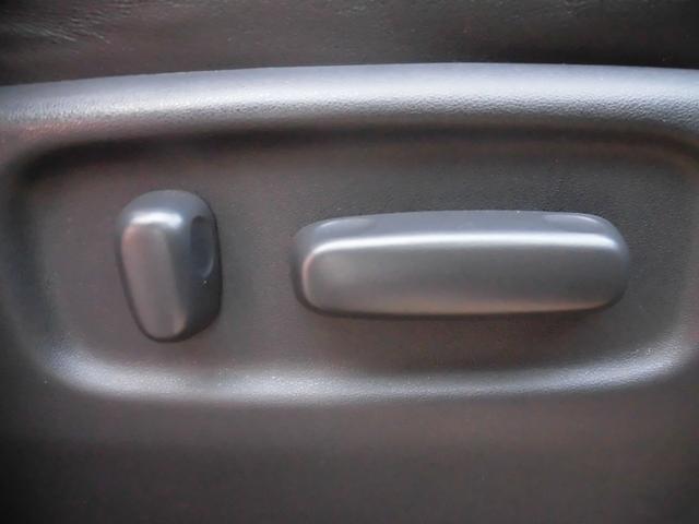 エスティマ アエラス　プレミアムエディション　純正ナビ　フルセグ　Ｂｌｕｅｔｏｏｔｈ　バックカメラ　ハーフレザーシート　後席モニター　両側パワースライドドア　パワーシート　クルーズコントロール　前後ドライブレコーダー　ＨＩＤヘッドライト　ＥＴＣ（76枚目）