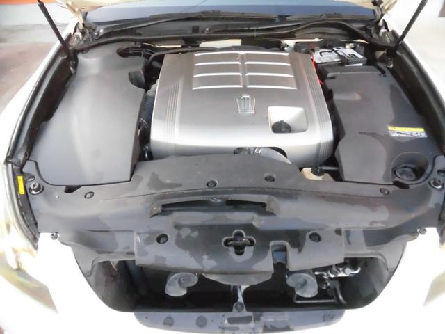 クラウン ２．５アスリート　プレミアムエディション　純正ナビ　フルセグ　Ｂｌｕｅｔｏｏｔｈ　バックカメラ　ＴＯＭ，Ｓフロントスポイラー　リアスポイラー　黒革シート　シートエアコン　シートヒーター　シートメモリー　ＨＩＤヘッド　カワシート　パワーシート（17枚目）