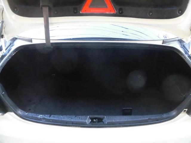 クラウン ２．５アスリート　プレミアムエディション　純正ナビ　フルセグ　Ｂｌｕｅｔｏｏｔｈ　バックカメラ　ＴＯＭ，Ｓフロントスポイラー　リアスポイラー　黒革シート　シートエアコン　シートヒーター　シートメモリー　ＨＩＤヘッド　カワシート　パワーシート（18枚目）