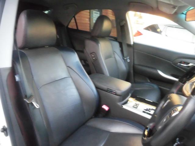 クラウン ２．５アスリート　プレミアムエディション　純正ナビ　フルセグ　Ｂｌｕｅｔｏｏｔｈ　バックカメラ　ＴＯＭ，Ｓフロントスポイラー　リアスポイラー　黒革シート　シートエアコン　シートヒーター　シートメモリー　ＨＩＤヘッド　カワシート　パワーシート（45枚目）