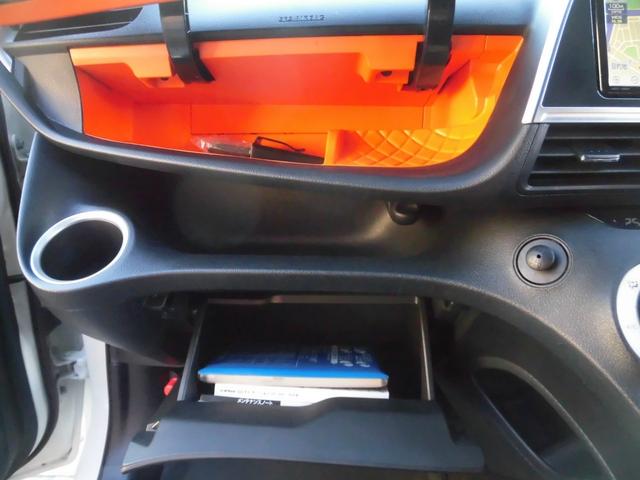 シエンタ G クエロ 純正ナビ フルセグ Bluetooth バックカメラ 純正12.1後席モニター ビルトインETC 両側パワースライドドア スペアキー トヨタセーフティセンス ハーフレザー LEDヘッドライト(59枚目)