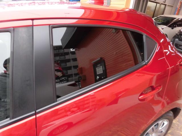 デミオ １５Ｓ　ＬＥＤコンフォートパッケージ　純正ナビ　フルセグ　Ｂｌｕｅｔｏｏｔｈ　コーナーセンサー　レーンアシスト　シートヒーター　ＥＴＣ　ＬＥＤヘッド　ＵＳＢ　プライバシーガラス　フロアマット　プッシュスタート（68枚目）