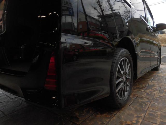 ヴォクシー ＺＳ　煌　アルパイン９インチナビ　フルセグ　Ｂｌｕｅｔｏｏｔｈ　バックカメラ　両側パワースライドドア　ＬＥＤヘッドライト　ＥＴＣ　アイドリングストップ　純正フロアマット　プライバシーガラス　後席モニター（68枚目）