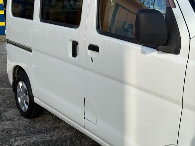 ハイゼットカーゴ スローパー 後席無 補助席付(47枚目)