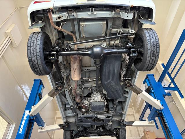 ハイゼットカーゴ スローパー 後席無 補助席付(67枚目)