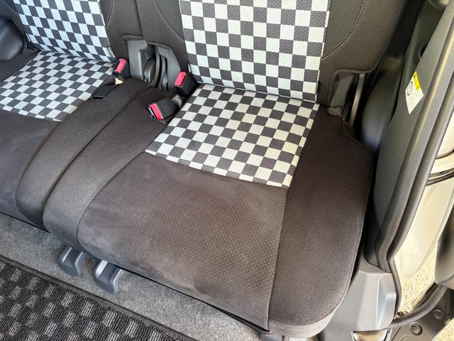 ソリオ ブラック＆ホワイト　ワンオーナー／４本新品タイヤ／両側パワースライドドア／ナビ／ＥＴＣ／スマートキー／シートヒーター／ＨＩＤ（50枚目）