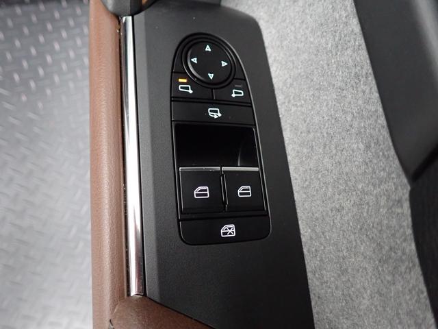 ＭＸ－３０ ベーシック＋インダストリアルクラシックｐｋ　マツダコネクト・ＢＯＳＥサウンドシステム・ベーシックＰＫＧ・３６０°セーフティＰＫＧ・エクステリアＰＫＧ・純正ＡＷ・フルセグＴＶ・Ｂｌｕｅｔｏｏｔｈ（29枚目）