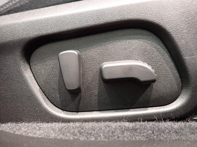 レヴォーグ 　純正ナビ　アイサイト　ＬＥＤライト　ＤＶＤ再生　運転席パワーシート　スマートキー　純正ＡＷ　バックカメラ　フルセグＴＶ　Ｂｌｕｅｔｏｏｔｈ　ＥＴＣ（29枚目）