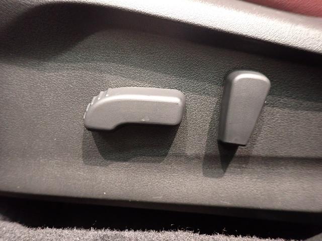 レヴォーグ ＳＴＩスポーツ　ＥＸ　純正１１．６インチＤＡ　アイサイト　　ＢＳＭ　ＬＥＤ　障害物センサー　全席シートヒーター　運転席パワーシート　スマートキー　社外ＡＷ　バックカメラ　フルセグＴＶ　Ｂｌｕｅｔｏｏｔｈ　ＥＴＣ（30枚目）