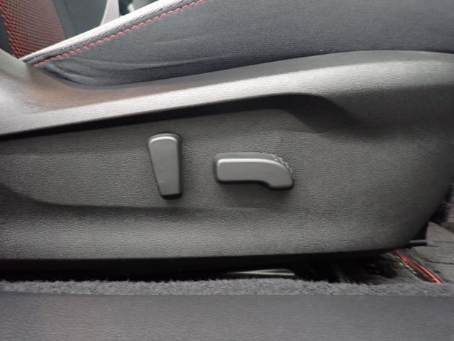 インプレッサスポーツ ＳＴＩスポーツ　純正ダイヤトーンＳＤナビ　アイサイト　ＢＳＭ　　サイドビューモニター　フロントビューモニター　前席シートヒーター　前席パワーシート　　ＬＥＤライト　スマートキー　　純正ＡＷ　ＤＶＤ再生（33枚目）