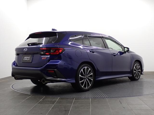 レヴォーグ ＳＴＩスポーツＲ　ＥＸ　純正１１．６インチナビ　アイサイト　シートヒーター　パワーシート　パワーゲート　ＬＥＤヘッドライト　スマートキー　純正ＡＷ　バックカメラ　フルセグＴＶ　Ｂｌｕｅｔｏｏｔｈ　ＥＴＣ（8枚目）