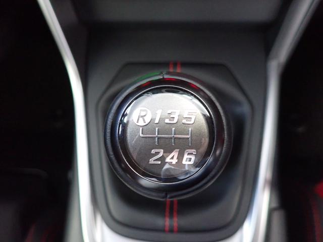 ６速ＭＴ　アイサイト　ＬＥＤヘッドライト　スマートキー　純正１７インチＡＷ　ＥＴＣ