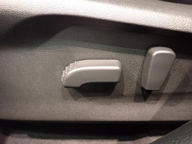 レヴォーグ スマートエディションＥＸ　純正１１．６インチナビ　アイサイト　ＢＳＭ　障害物センサー　　前席パワーシート　前席シートヒーター　ＬＥＤライト　スマートキー　純正ＡＷ　全方位カメラ　フルセグ　Ｂｌｕｅｔｏｏｔｈ　ＥＴＣ（32枚目）