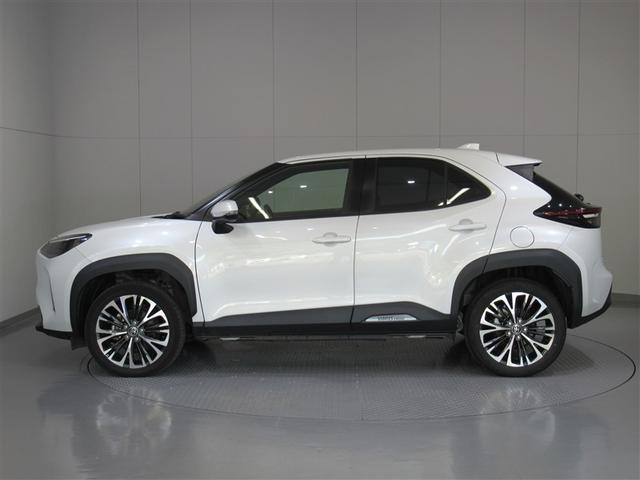 ヤリスクロス ハイブリッドＺ　メモリーナビ　ミュージックプレイヤー接続可　バックカメラ　衝突被害軽減システム　ＥＴＣ　ドラレコ　ＬＥＤヘッドランプ　ワンオーナー（2枚目）