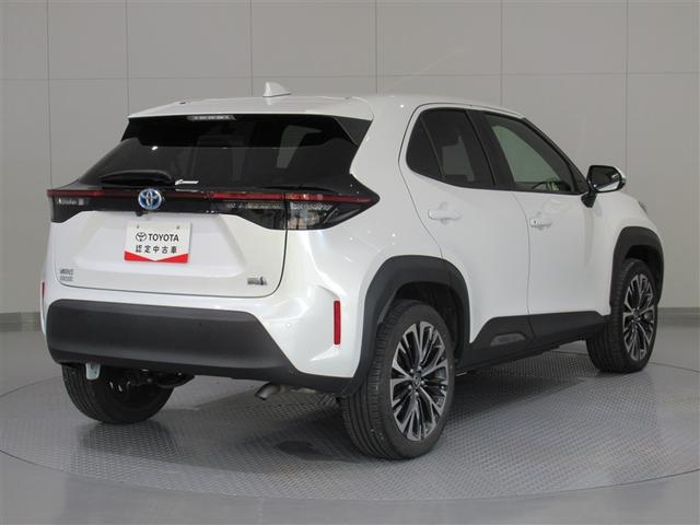 ヤリスクロス ハイブリッドＺ　メモリーナビ　ミュージックプレイヤー接続可　バックカメラ　衝突被害軽減システム　ＥＴＣ　ドラレコ　ＬＥＤヘッドランプ　ワンオーナー（3枚目）