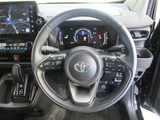 シエンタ ハイブリッドＺ　フルセグ　メモリーナビ　ミュージックプレイヤー接続可　バックカメラ　衝突被害軽減システム　ＥＴＣ　ドラレコ　両側電動スライド　ＬＥＤヘッドランプ　ウオークスルー　ワンオーナー（12枚目）