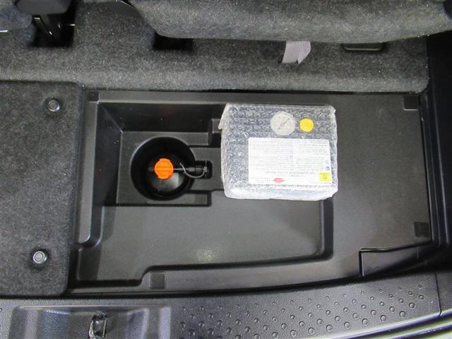 シエンタ ハイブリッドX フルセグ メモリーナビ DVD再生 ミュージックプレイヤー接続可 バックカメラ ETC ドラレコ ウオークスルー 乗車定員7人 ワンオーナー(29枚目)