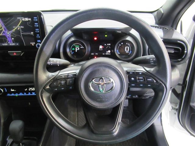 ヤリス ハイブリッドG フルセグ メモリーナビ DVD再生 ミュージックプレイヤー接続可 バックカメラ 衝突被害軽減システム ETC ドラレコ LEDヘッドランプ ワンオーナー(11枚目)