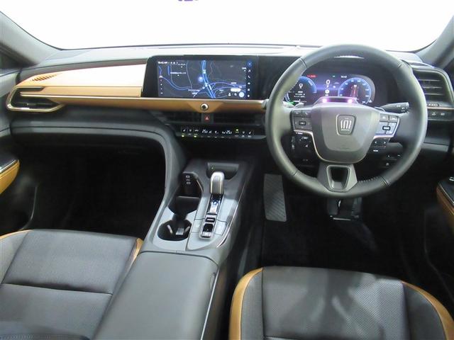 クラウンクロスオーバー ＲＳアドバンスド　サンルーフ　４ＷＤ　フルセグ　メモリーナビ　ミュージックプレイヤー接続可　バックカメラ　衝突被害軽減システム　ＥＴＣ　ドラレコ　ＬＥＤヘッドランプ　ワンオーナー（4枚目）