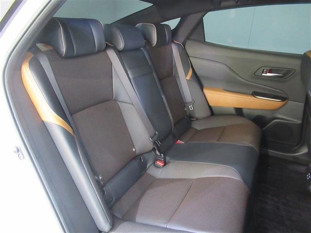 クラウンクロスオーバー ＲＳアドバンスド　サンルーフ　４ＷＤ　フルセグ　メモリーナビ　ミュージックプレイヤー接続可　バックカメラ　衝突被害軽減システム　ＥＴＣ　ドラレコ　ＬＥＤヘッドランプ　ワンオーナー（6枚目）