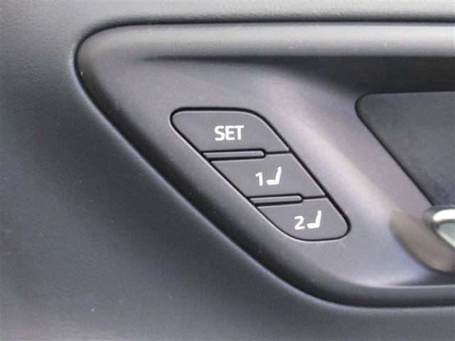 クラウンクロスオーバー ＲＳアドバンスド　サンルーフ　４ＷＤ　フルセグ　メモリーナビ　ミュージックプレイヤー接続可　バックカメラ　衝突被害軽減システム　ＥＴＣ　ドラレコ　ＬＥＤヘッドランプ　ワンオーナー（22枚目）