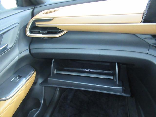 クラウンクロスオーバー ＲＳアドバンスド　サンルーフ　４ＷＤ　フルセグ　メモリーナビ　ミュージックプレイヤー接続可　バックカメラ　衝突被害軽減システム　ＥＴＣ　ドラレコ　ＬＥＤヘッドランプ　ワンオーナー（24枚目）