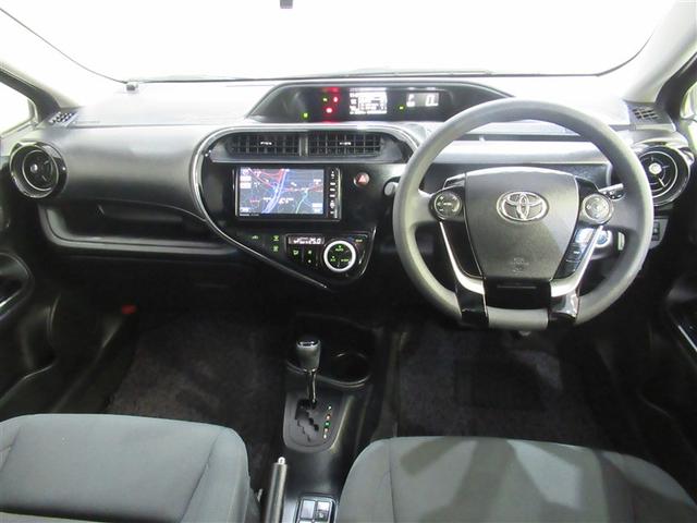 アクア Ｓスタイルブラック　フルセグ　メモリーナビ　ＤＶＤ再生　ミュージックプレイヤー接続可　バックカメラ　衝突被害軽減システム　ＥＴＣ　ワンオーナー（4枚目）