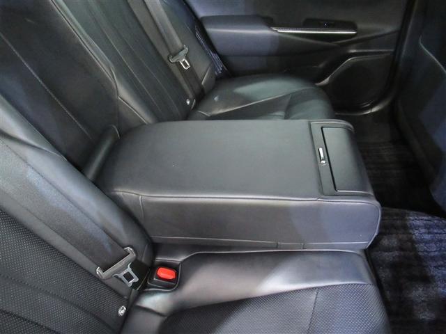 クラウンハイブリッド ＲＳアドバンス　サンルーフ　フルセグ　メモリーナビ　ＤＶＤ再生　ミュージックプレイヤー接続可　バックカメラ　衝突被害軽減システム　ＥＴＣ　ドラレコ　ＬＥＤヘッドランプ　ワンオーナー（31枚目）