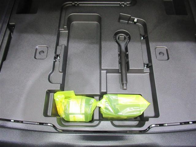 クラウンハイブリッド ＲＳアドバンス　サンルーフ　フルセグ　メモリーナビ　ＤＶＤ再生　ミュージックプレイヤー接続可　バックカメラ　衝突被害軽減システム　ＥＴＣ　ドラレコ　ＬＥＤヘッドランプ　ワンオーナー（35枚目）