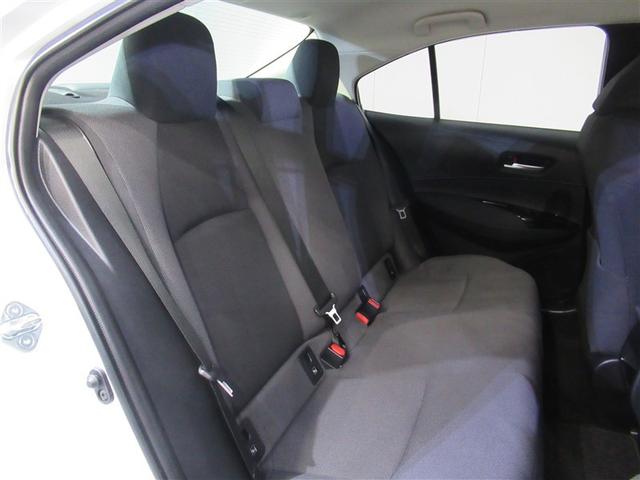 カローラ S ミュージックプレイヤー接続可 バックカメラ 衝突被害軽減システム LEDヘッドランプ ワンオーナー(6枚目)