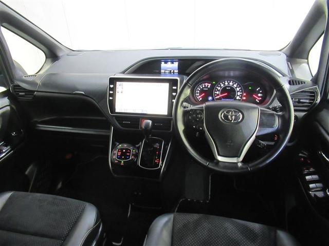 ヴォクシー ＺＳ　煌ＩＩＩ　フルセグ　メモリーナビ　ＤＶＤ再生　ミュージックプレイヤー接続可　後席モニター　バックカメラ　衝突被害軽減システム　ＥＴＣ　ドラレコ　両側電動スライド　ＬＥＤヘッドランプ　乗車定員７人　３列シート（4枚目）