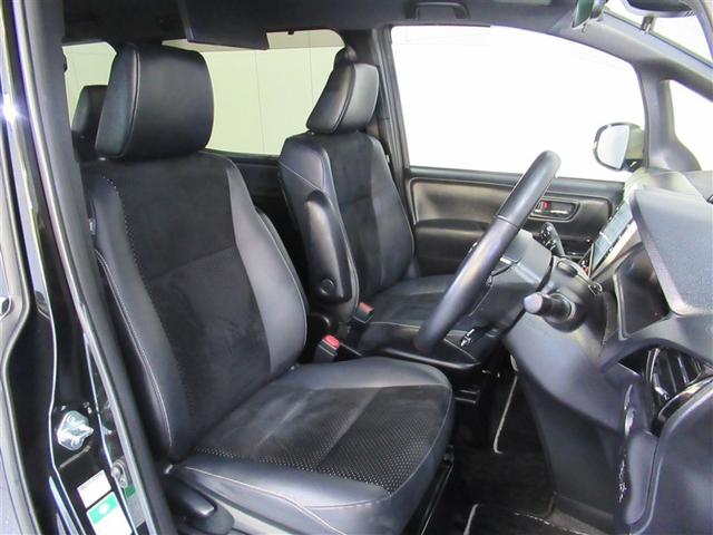 ヴォクシー ＺＳ　煌ＩＩＩ　フルセグ　メモリーナビ　ＤＶＤ再生　ミュージックプレイヤー接続可　後席モニター　バックカメラ　衝突被害軽減システム　ＥＴＣ　ドラレコ　両側電動スライド　ＬＥＤヘッドランプ　乗車定員７人　３列シート（5枚目）