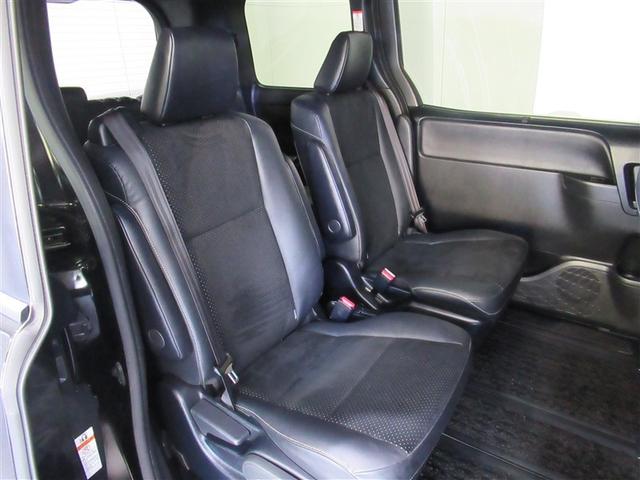 ヴォクシー ＺＳ　煌ＩＩＩ　フルセグ　メモリーナビ　ＤＶＤ再生　ミュージックプレイヤー接続可　後席モニター　バックカメラ　衝突被害軽減システム　ＥＴＣ　ドラレコ　両側電動スライド　ＬＥＤヘッドランプ　乗車定員７人　３列シート（6枚目）