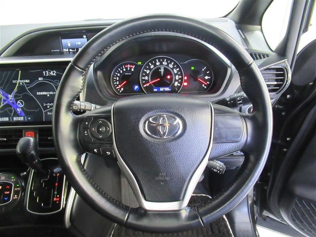 ヴォクシー ＺＳ　煌ＩＩＩ　フルセグ　メモリーナビ　ＤＶＤ再生　ミュージックプレイヤー接続可　後席モニター　バックカメラ　衝突被害軽減システム　ＥＴＣ　ドラレコ　両側電動スライド　ＬＥＤヘッドランプ　乗車定員７人　３列シート（11枚目）