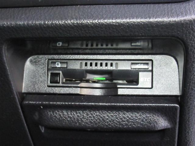 ヴォクシー ＺＳ　煌ＩＩＩ　フルセグ　メモリーナビ　ＤＶＤ再生　ミュージックプレイヤー接続可　後席モニター　バックカメラ　衝突被害軽減システム　ＥＴＣ　ドラレコ　両側電動スライド　ＬＥＤヘッドランプ　乗車定員７人　３列シート（18枚目）