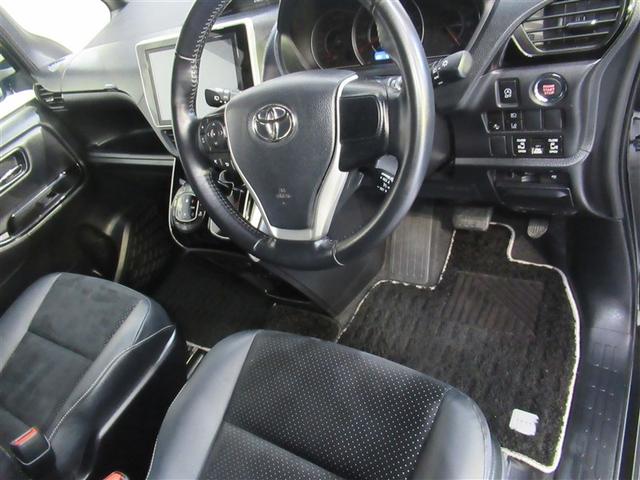 ヴォクシー ＺＳ　煌ＩＩＩ　フルセグ　メモリーナビ　ＤＶＤ再生　ミュージックプレイヤー接続可　後席モニター　バックカメラ　衝突被害軽減システム　ＥＴＣ　ドラレコ　両側電動スライド　ＬＥＤヘッドランプ　乗車定員７人　３列シート（26枚目）