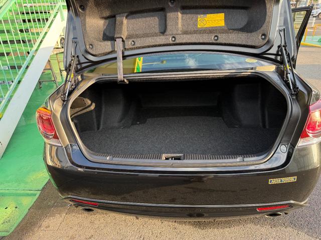 当社の展示車はすべて自社の検査だけでなく、第三者機関による鑑定をしたお車です。ご安心してお選び頂けると思います。