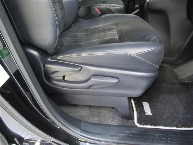 エスクァイア Gi プレミアムパッケージ ブラックテーラード フルセグ メモリーナビ DVD再生 ミュージックプレイヤー接続可 バックカメラ 衝突被害軽減システム ETC ドラレコ 両側電動スライド LEDヘッドランプ 乗車定員7人 3列シート ワンオーナー(15枚目)