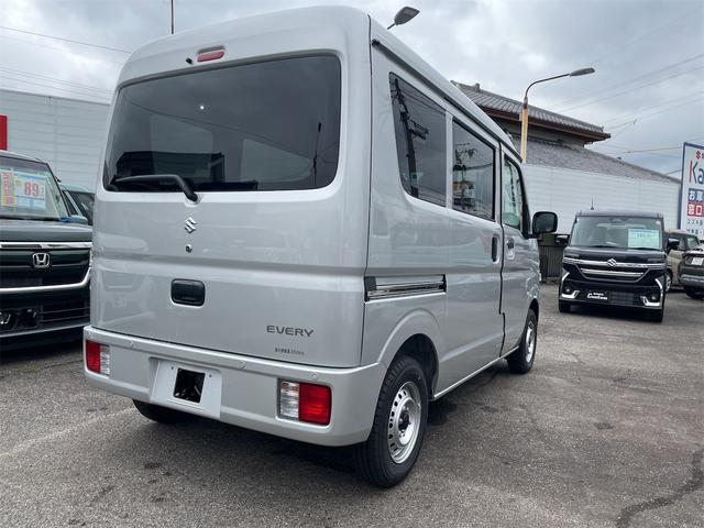 エブリイ ＰＡリミテッド　安心新車保証付き　届出済未使用車　キーレスエントリー　パワーウィンド　ＵＳＢ充電ポート　衝突被害軽減システム　スペアタイヤ（5枚目）