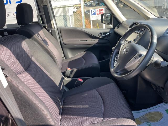 セレナ ハイウェイスター S-ハイブリッド 電動スライドドア シートバックテーブル スマートエントリー クルーズコントロール オートエアコン 電動格納ミラー 16インチアルミホイール(8枚目)