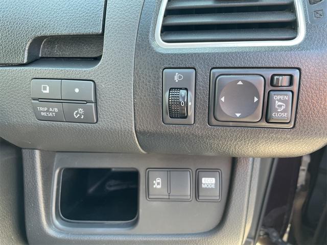 セレナ ハイウェイスター S-ハイブリッド 電動スライドドア シートバックテーブル スマートエントリー クルーズコントロール オートエアコン 電動格納ミラー 16インチアルミホイール(10枚目)