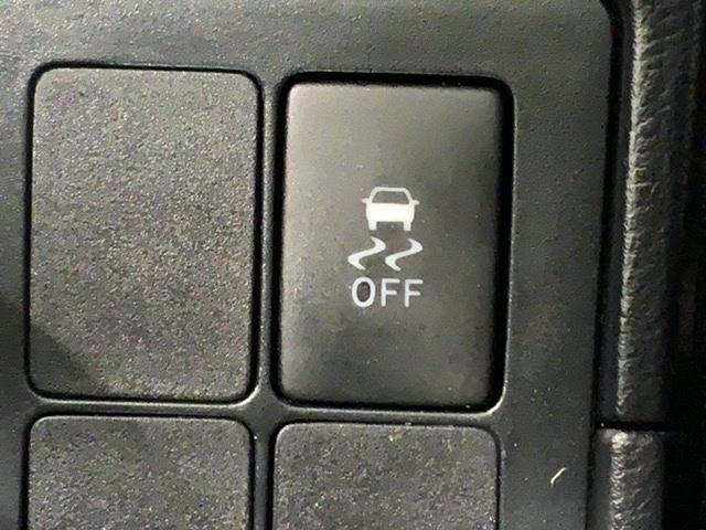 ヴィッツ Ｆ　１年保証　ワンオ－ナ－　純正ナビ　ＴＶ　Ｒカメラ　ＢＴオ－ディオ　ＥＴＣ　横滑り防止　キ－レス　整備記録簿　Ｗエアバッグ　エアコン（12枚目）