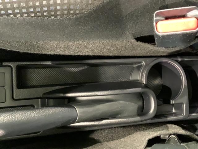 ヴィッツ Ｆ　１年保証　ワンオ－ナ－　純正ナビ　ＴＶ　Ｒカメラ　ＢＴオ－ディオ　ＥＴＣ　横滑り防止　キ－レス　整備記録簿　Ｗエアバッグ　エアコン（24枚目）