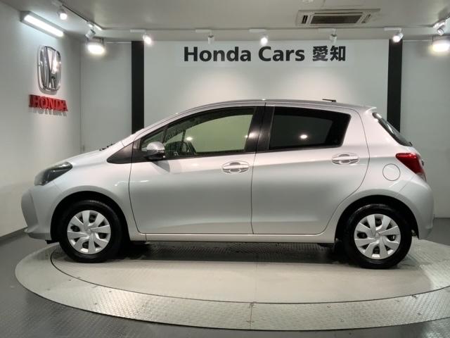 ヴィッツ Ｆ　１年保証　ワンオ－ナ－　純正ナビ　ＴＶ　Ｒカメラ　ＢＴオ－ディオ　ＥＴＣ　横滑り防止　キ－レス　整備記録簿　Ｗエアバッグ　エアコン（44枚目）