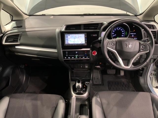 フィットハイブリッド Ｌ　ホンダセンシング　最長５年保証　ナビＶＸＭ－１９４Ｃｉ　Ｒカメラ　ＢＴオ－ディオ　ドラレコ　ＥＴＣ　ＬＥＤライト　ＶＳＡ　クルコン　フォグ　ドアバイザー　スマートキー　盗難防止装置　整備記録簿　ＡＡＣ　Ｗエアバッグ（9枚目）