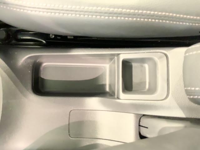 フィットハイブリッド Ｌ　ホンダセンシング　最長５年保証　ナビＶＸＭ－１９４Ｃｉ　Ｒカメラ　ＢＴオ－ディオ　ドラレコ　ＥＴＣ　ＬＥＤライト　ＶＳＡ　クルコン　フォグ　ドアバイザー　スマートキー　盗難防止装置　整備記録簿　ＡＡＣ　Ｗエアバッグ（28枚目）